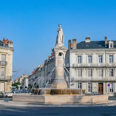 L'azure * Périgueux